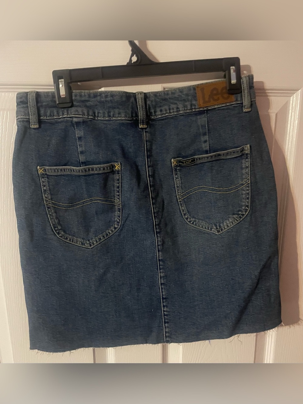 NWT Lee Heritage Pleated Denim Mini Skirt Size 8 Mid Rise Raw Hem Peak View - Picture 10 of 10